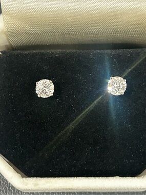 Total one carat, natural diamond Zales White Diamond Stud Earrings